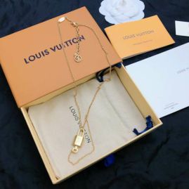 Picture of LV Necklace _SKULVnecklace06cly12712349